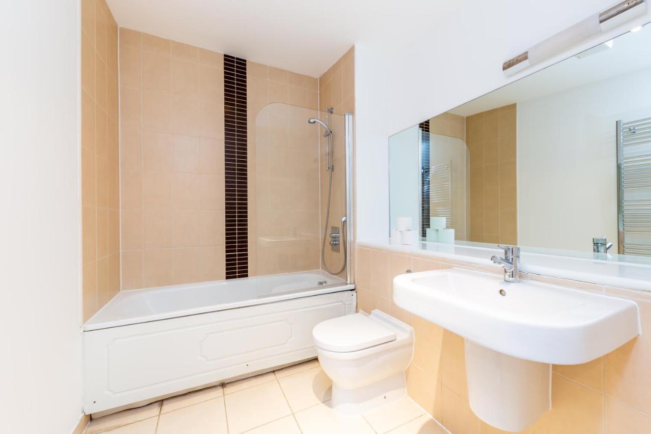 2 Bed Executive Apartment Next To Liverpool Street Free Wifi By City Stay Aparts Лондон Экстерьер фото